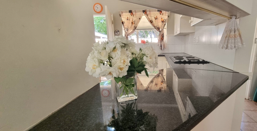 2 Bedroom Property for Sale in Kiepersol Free State